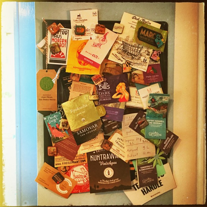 2016-05-18 erinnerungen-an-der-wand bunt